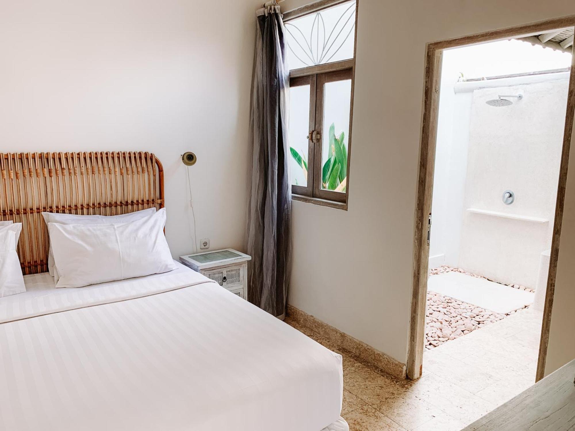 Resor Happy Together By Kresna Hospitality