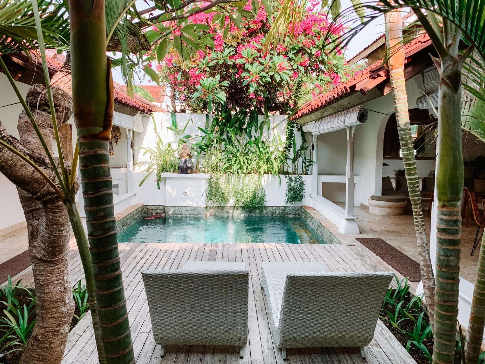 Happy Together By Kresna Hospitality Resor Seminyak (Bali)